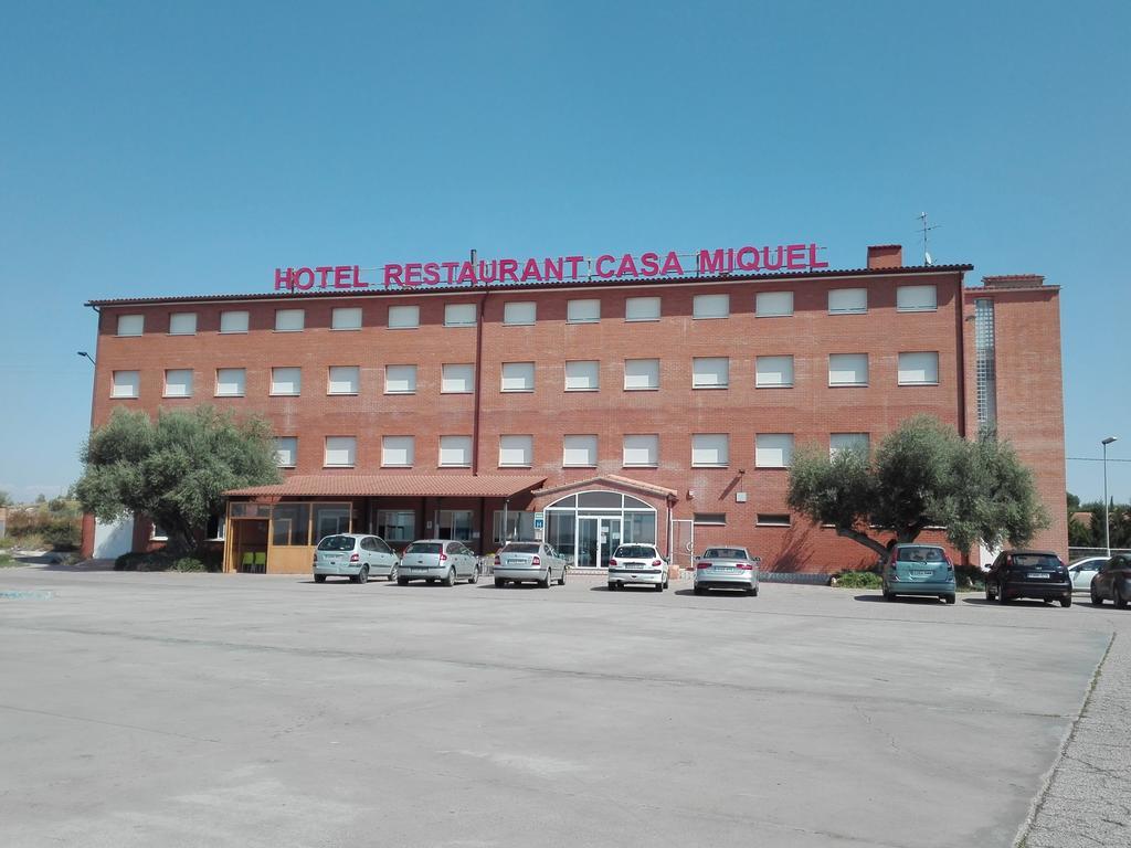 Hotel Restaurant Casa Miquel Alcarraz Esterno foto